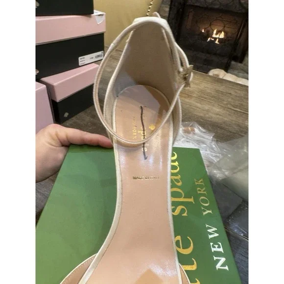 Kate Spade New York Iveene Bridal Bow Ivory Satin Hight Heel Sandals Size‎ 11 - Picture 6 of 14
